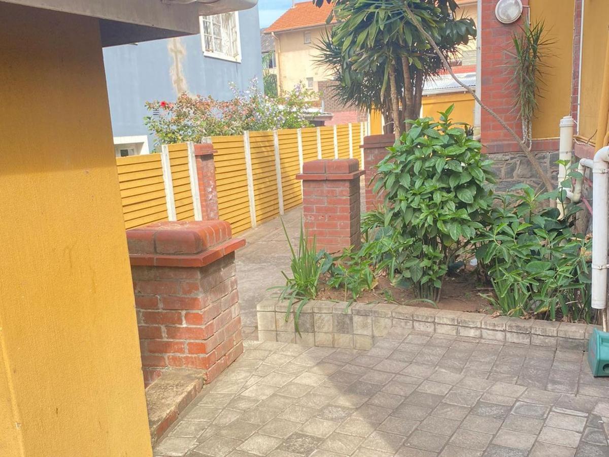 Bentley Backpackers Hostel Durban Exterior photo